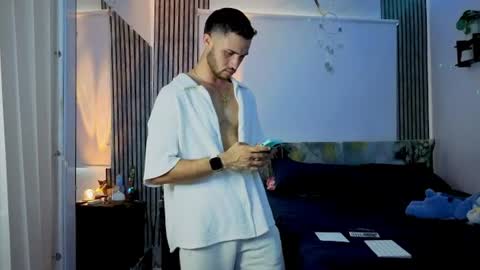 Snapshot of jhonny_flames7 chatting on July 8, 6:12 pm jhonny online show from July 8, 6:12 pm
