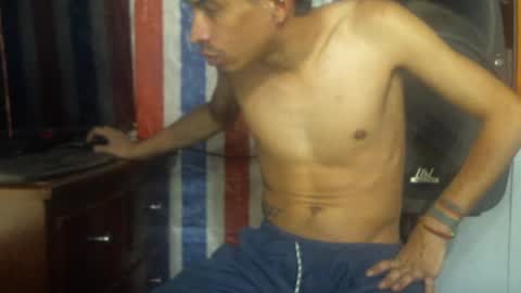 Snapshot of jhonny_k chatting on July 7, 8:35 pm jhonny_k online show from July 7, 8:35 pm