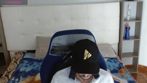 Snapshot of jhontorres018 chatting on October 24, 12:30 am jhontorres018 online show from October 24, 12:30 am