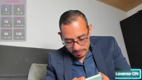 Snapshot of jhonyalzate chatting on February 28, 4:02 am Jhony Alzate online show from February 28, 4:02 am