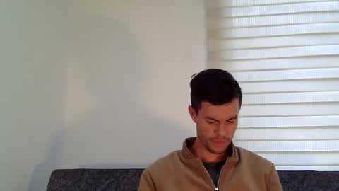 Snapshot of jhordan_fox chatting on February 19, 12:12 pm online show from February 19, 12:12 pm