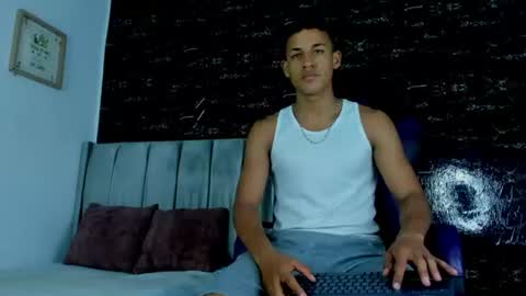 Snapshot of jhostin_10 chatting on July 23, 2:37 pm Jhostin online show from July 23, 2:37 pm
