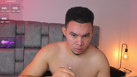 Snapshot of jhotta_foxx chatting on June 25, 9:03 am Jhonatan80 online show from June 25, 9:03 am