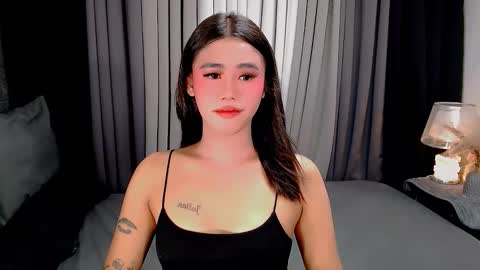 jhuliana_and_charles_room online show from November 16, 3:34 am