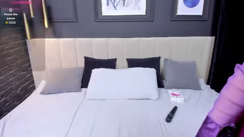 Snapshot of jill_mild chatting on July 9, 8:57 pm Jill online show from July 9, 8:57 pm
