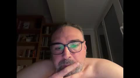 Snapshot of jim_dick chatting on February 23, 12:19 am Jim Dick online show from February 23, 12:19 am