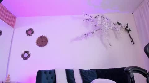 Snapshot of jimena_adams_ chatting on February 9, 7:07 pm Jimena Adams online show from February 9, 7:07 pm