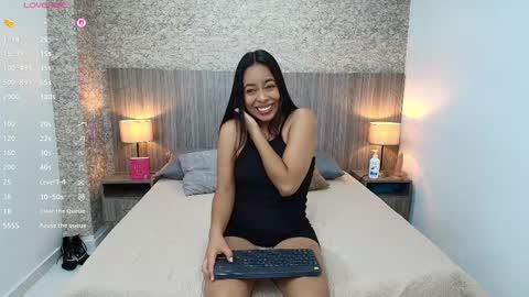 Snapshot of jimena_salazar chatting on February 26, 11:31 am Jimena Salazar online show from February 26, 11:31 am