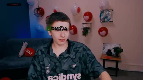 Snapshot of jimmie_hot chatting on February 19, 10:53 pm your dream online show from February 19, 10:53 pm