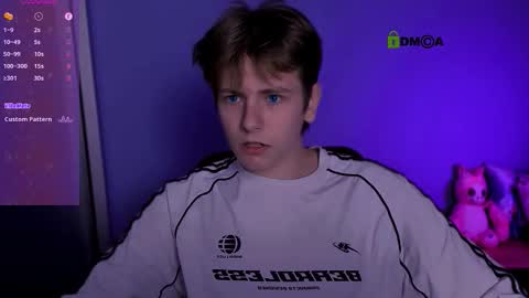 Snapshot of jimmie_hot chatting on October 17, 2:08 pm your dream online show from October 17, 2:08 pm