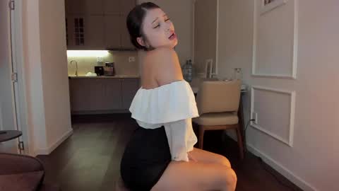 Jina meow online show from May 30, 2:30 am