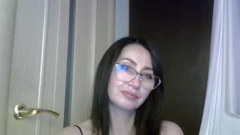 Snapshot of jinaluv chatting on May 8, 10:04 pm jinaluv online show from May 8, 10:04 pm