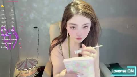 jingtian_8888 online show from June 18, 4:35 am
