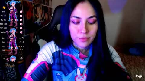 Snapshot of jinx_25 chatting on December 15, 4:40 am  Jinx  online show from December 15, 4:40 am