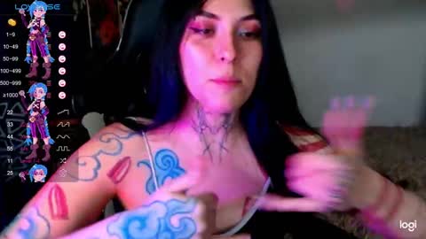 Snapshot of jinx_25 chatting on January 6, 12:48 am  Jinx  online show from January 6, 12:48 am