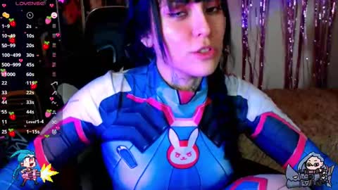 Snapshot of jinx_25 chatting on February 23, 2:07 am  Jinx  online show from February 23, 2:07 am