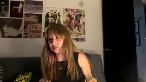 Minaa  online show from July 25, 2:53 am