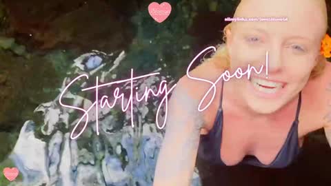 jinxy loves online show from November 9, 10:19 pm