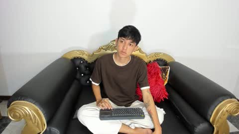 Jisusth online show from February 4, 11:53 pm