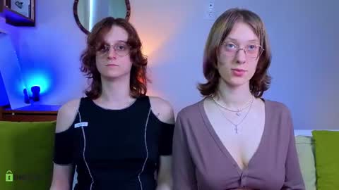 Hey Guys We are Julia ginger  Tina brunette online show from June 24, 5:39 am