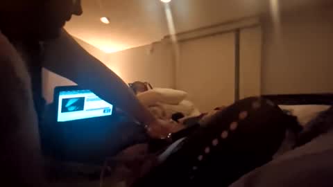 jizzle192 online show from February 11, 7:35 am