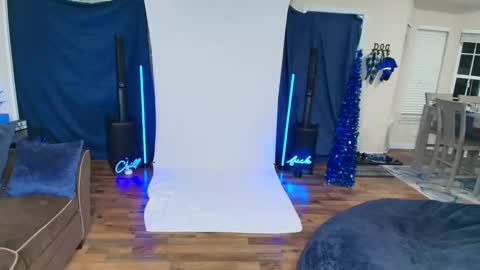 Jizzy Blue online show from December 7, 11:12 pm