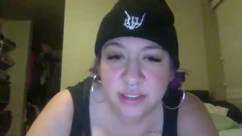 Jizzylizzygirl online show from November 18, 1:11 am