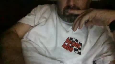 Snapshot of jj350ss chatting on December 10, 6:01 am jj350ss online show from December 10, 6:01 am