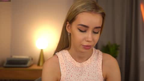 Jenny online show from March 21, 8:19 am