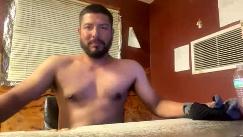 Snapshot of jjuarez5409 chatting on February 14, 1:46 am jjuarez5409 online show from February 14, 1:46 am