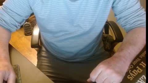 Snapshot of jksurf chatting on March 23, 12:03 am me online show from March 23, 12:03 am