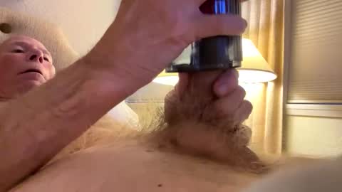 Snapshot of jlk7777 chatting on December 3, 3:32 pm jlk7777 online show from December 3, 3:32 pm