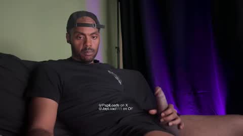 Snapshot of jloads_ chatting on September 22, 2:46 am Jay Load online show from September 22, 2:46 am