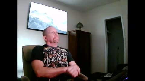 Snapshot of jlouton01 chatting on September 30, 2:33 pm kilroy online show from September 30, 2:33 pm