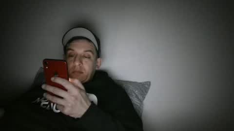 Snapshot of jluc07 chatting on March 3, 11:44 am jluc07 online show from March 3, 11:44 am