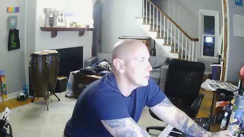 Snapshot of jmo0209 chatting on October 7, 2:42 am jmo0209 online show from October 7, 2:42 am