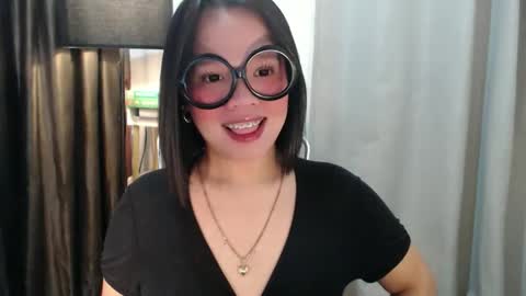 Joana online show from September 19, 8:20 pm