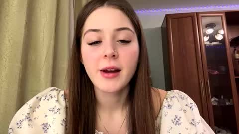 Adel online show from February 1, 6:39 pm