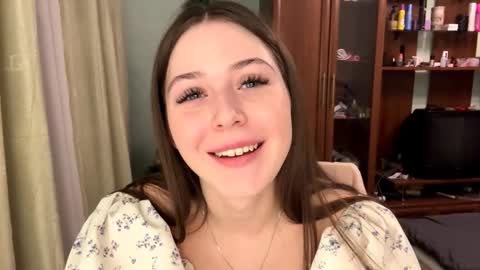 Adel online show from February 13, 7:32 pm