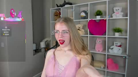 joann_shermann online show from May 8, 1:22 am