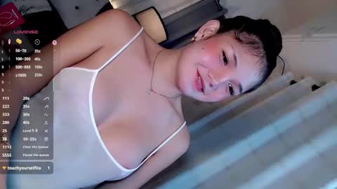 Snapshot of joanna_johnson chatting on May 31, 5:20 pm joanna_johnson online show from May 31, 5:20 pm