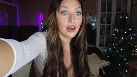 Joanne online show from December 18, 8:31 am