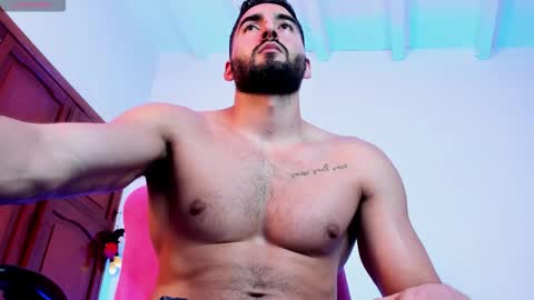 JOAO BATISTA online show from February 11, 10:15 pm