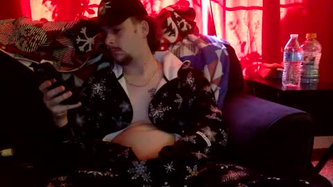Joc and Nikki online show from December 6, 8:29 pm