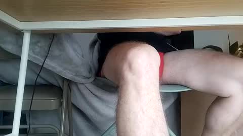 joe090882 online show from December 16, 7:00 pm