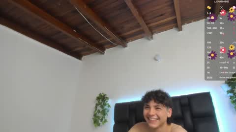 Snapshot of joe23___ chatting on January 31, 1:11 am Joe online show from January 31, 1:11 am