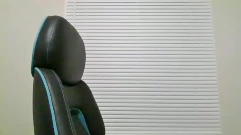 Snapshot of joe25123 chatting on March 5, 11:49 pm joe25123 online show from March 5, 11:49 pm