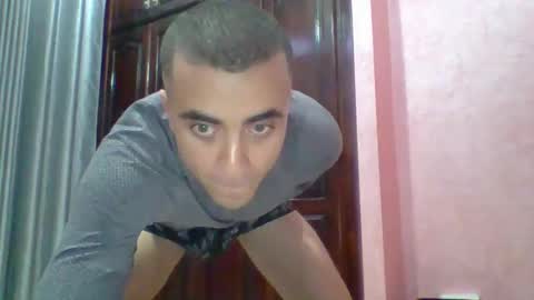 Snapshot of joe33ht chatting on March 2, 3:34 am joe33ht online show from March 2, 3:34 am