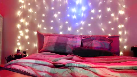 joe7168 online show from April 2, 1:14 am