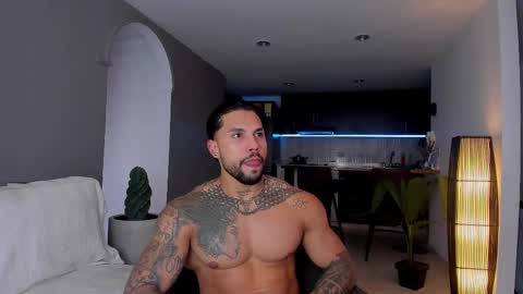 joe_esthetic online show from March 4, 9:22 pm